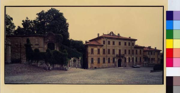 Meda - chiesa di San Vittore - piazza Vittorio Veneto - palazzo Carpegna