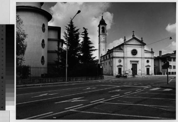 Vanzago - chiesa dei Santi Ippolito e Cassiano - strada