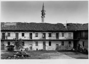 Cerro Maggiore - corte Nuova - cortile interno - campanile - chiesa di San Bartolomeo