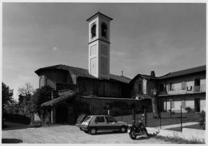Colturano - chiesa di Sant'Antonino - cortile interno