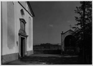 Colturano - chiesa di Sant'Antonino - facciata - cappella votiva