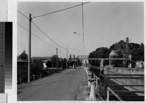 Bellinzago Lombardo - Naviglio della Martesana - ponte pedonale - strada
