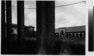 Rozzano - località di Cassino Scanasio - castello Visconteo - corte interna