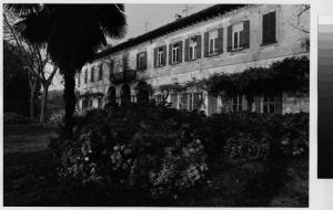 Rho - palazzo Visconti Banfi - giardino