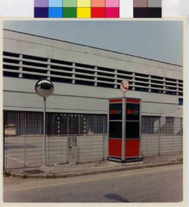 Trezzano sul Navilgio - via G. di Vittorio - stabilimento industriale - cabina telefonica