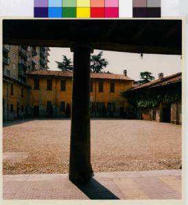 Trezzano sul Navilgio - ex convento Certosino - casa Tazzini - cortile interno - portico