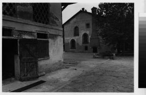 Zibido San Giacomo - cascina Ca' Granda cortile interno