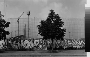 Vimodrone - via della cascina Guasta - graffitti murali - rete