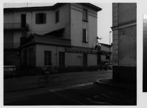 Trezzo sull'Adda - via fiume angolo via Rocca - edificio - sede Banca Popolare di Lecco