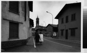 Burago di Molgora - via Don Minzoni - piazza Matteotti - passanti - campanile