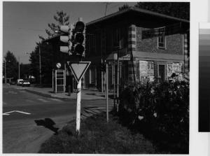 Robecchetto con Induno - località Malvaglio - semaforo - centro abitato - incrocio stradale - casa - cabina telefonica