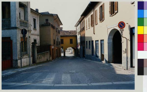 Boffalora sopra Ticino - centro storico - via Cavour - piazza Matteotti - porticato - abitazioni