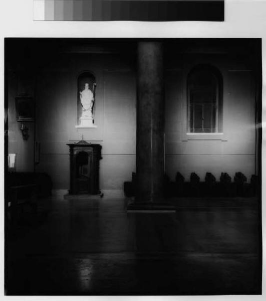 Inveruno - chiesa San Martino - interno - navata - colonna