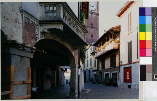Abbiategrasso - via Borsani - casa quattrocntesca - porticato - centro storico