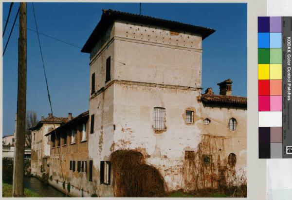 Abbiategrasso - via Verbano 3 - antica torre - roggia Ticinello