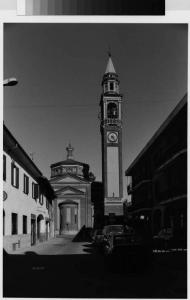 Solaro - chiesa di San Quirico - case a corte - piazza