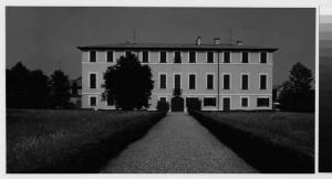 Casorezzo - via Busto Garolfo - villa Caccia Dominioni - facciata -  giardino - viale di ingresso