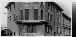Albiate - via Mazzini - edificio residenziale