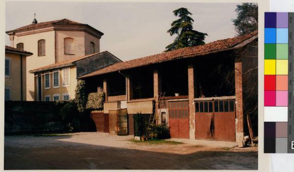 Lentate sul Seveso - frazione di Copreno - santuario di San Mauro - corte grande