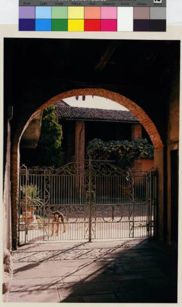 Lentate sul Seveso - frazione di Copreno - corte Zerbi - portico - cancello