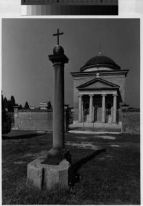 Usmate Velate - cimitero - oratorio San Felice - cappella casati - facciata
