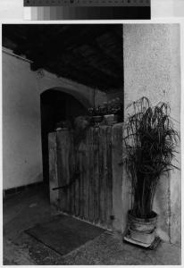 Usmate Velate - cascina Mongorio - particolare portico
