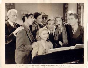 Scena del film "Gli eroi della strada" - regia di William Nigh - 1939 - attori Jackie Cooper e Marjorie Reynolds