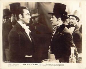 Scena del film "Jezebel. La figlia del vento " - regia William Wyler - 1938 - attori Henry Fonda e George Brent