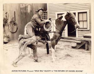 Scena del film "The Return of Daniel Boone" - regia Lambert Hillyer - 1941