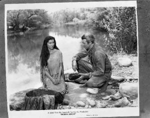 Scena del film " Broken Arrow " (L'amante indiana) - regia Delmer Daves - 1950 - attori James Stewart e Debra Paget