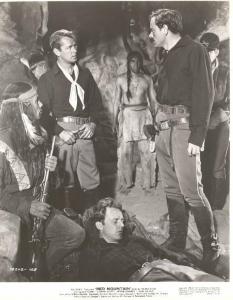 Scena del film "La montagna dei 7 falchi" - regia William Dieterle - 1952 - attore Alan Ladd