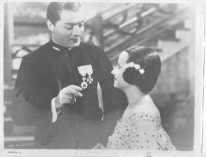 Scena del film "The Battle" - regia Nicolas Farkas e Viktor Tourjansky - 1934 - attrice Merle Oberon