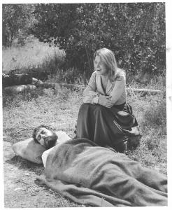 Scena del film "Barquero" - regia Gordon Douglas - 1970 - attrice Mariette Hartley