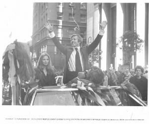 Scena del film "Il Candidato" - regia Michael Ritchie - 1972 - attori Robert Redford e Karen Carlson