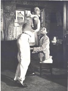 Scena del film "Un Americano a Parigi" - regia Vincente Minelli - 1951 - attore Gene Kelly
