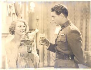 Scena del film "Anima e corpo" - regia Alfred Santell - 1931 - attori Elissa Landi e Charles Farrell