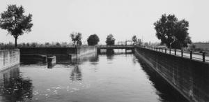 Fiume Mincio - opera di presa di Marengo - canale derivatore Fossa di Pozzolo