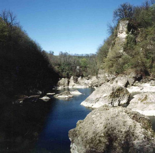 Fiume - rocce