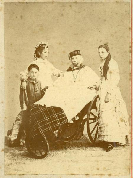 Ritratto di famiglia - Giuseppe Garibaldi - Francesca Armosino Garibaldi - Manlio Garibaldi - Clelia Garibaldi - Matrimonio / Risorgimento italiano