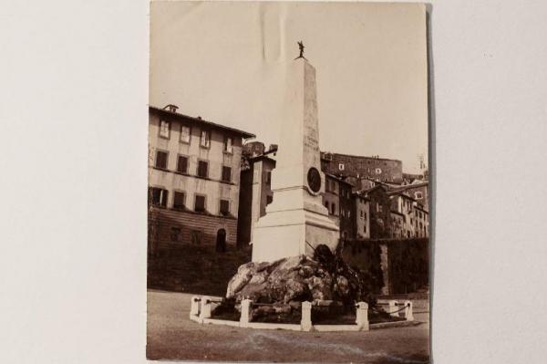 Cortona - Piazza Giuseppe Garibaldi - Monumento a Giuseppe Garibaldi / Risorgimento italiano