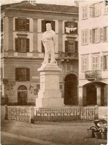 Intra - Piazza Don Minzoni - Monumento a Giuseppe Garibaldi / Risorgimento italiano