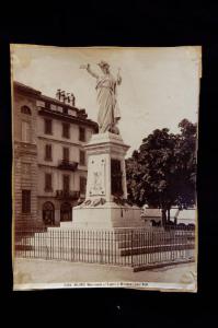 Milano - Piazza Mentana - Monumento ai Caduti di Mentana - Luigi Belli / Risorgimento italiano