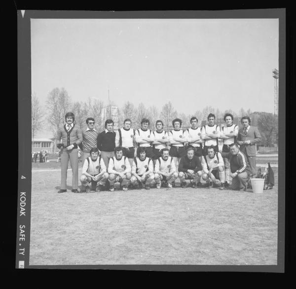Calcio - Torneo E. Dugoni 1974 - Formazione della Lubrificanti Basoni - Mantova - Parco Te - Campi da calcio