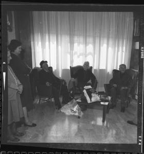 Ritratto di gruppo -  Ospiti della struttura ONPI - Mantova - Piazzale Mondadori - Terremoto Friuli 1976 - Intervista