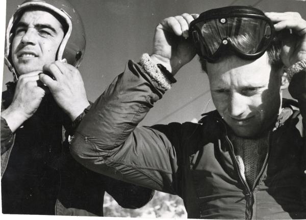Sport invernali - Bob a due maschile - Eugenio Monti e Renzo Alverà si preparano per una discesa di allenamento