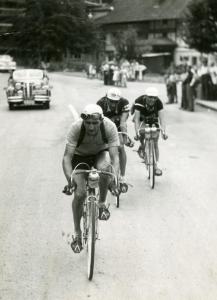 Ciclismo - Gino Bartali - Tour de Suisse 1947 - Tappa Sion-Bienne - In azione con Giulio Bresci e Stan Ockers