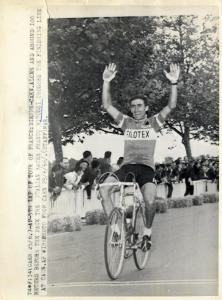 Ciclismo - Franco Bitossi - 53° Tour de France -Tappa Dienne-Caen - Il vincitore al traguardo
