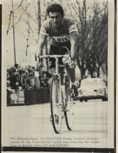 Ciclismo - Franco Bitossi - Zurigo (Svizzera) - Giro dei Quattro Cantoni1968 - Sulla linea del traguardo
