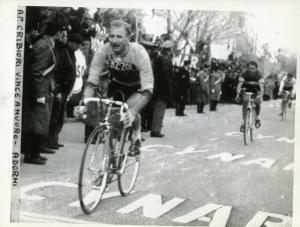 Ciclismo - Franco Cribiori - Giro di Sardegna 1964 - Tappa Cagliari-Nuoro - Il vincitore all'arrivo