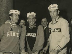 Ciclismo - Corsa Milano-Sanremo 1969 - Milano - Punzonatura - Franco Bitossi, Gianni Motta e Felice Gimondi 


